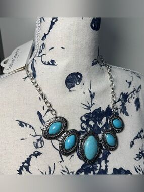 Three Bird Nest Turquoise Blue Stone Pendant Necklace - Silver Tone